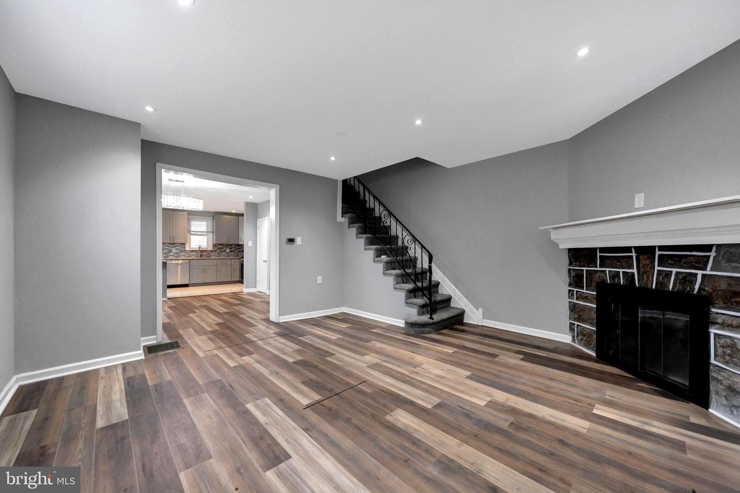 359 Lakeview Avenue photo 6