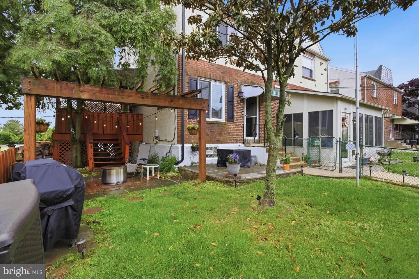 201 Willowbrook Avenue photo 3