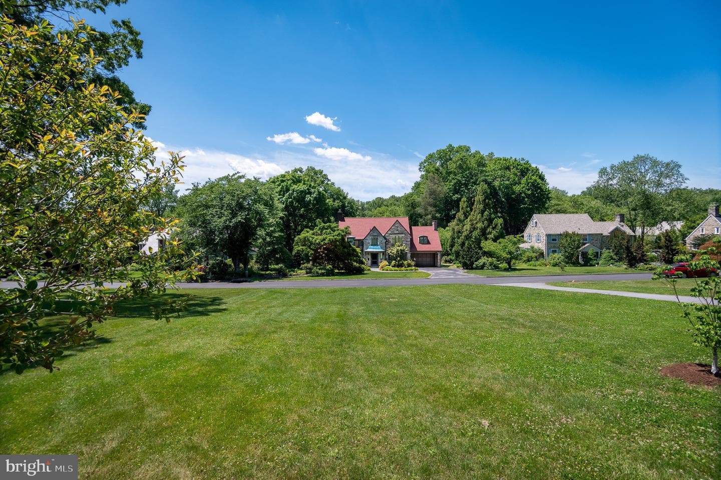 105 Stratford Road photo 38