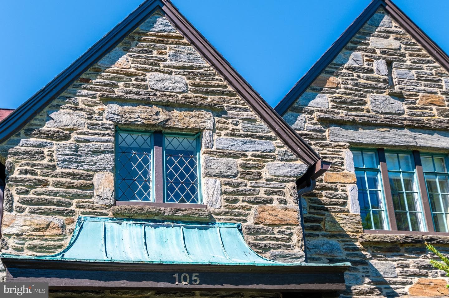 105 Stratford Road photo 5
