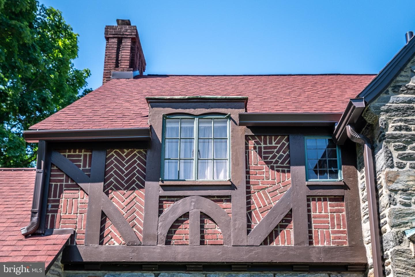 105 Stratford Road photo 6