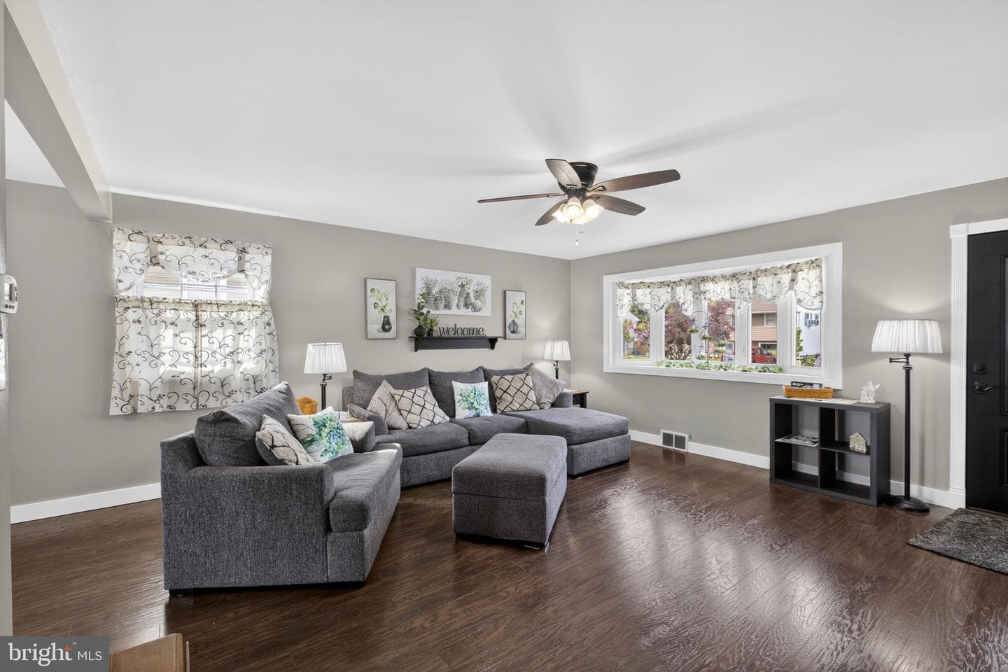 3560 Edgewater Lane photo 8