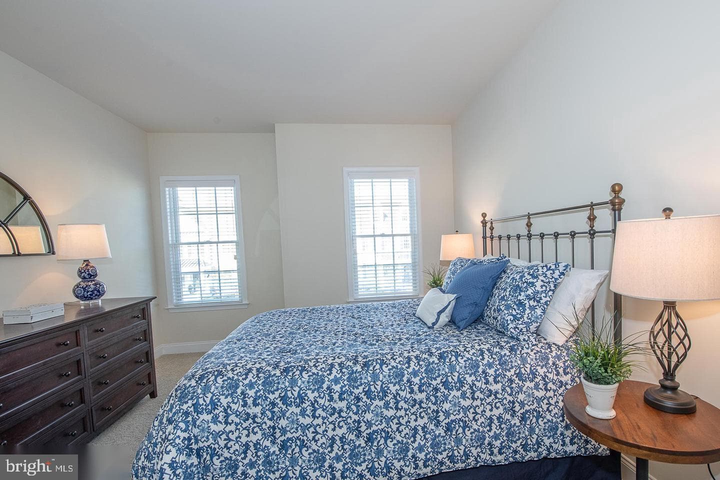 3704 Liseter Gardens photo 44