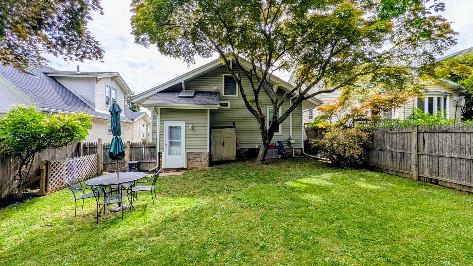 105 Hinkson Boulevard photo 6