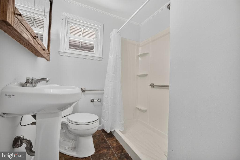 950 Thornton Road photo 11