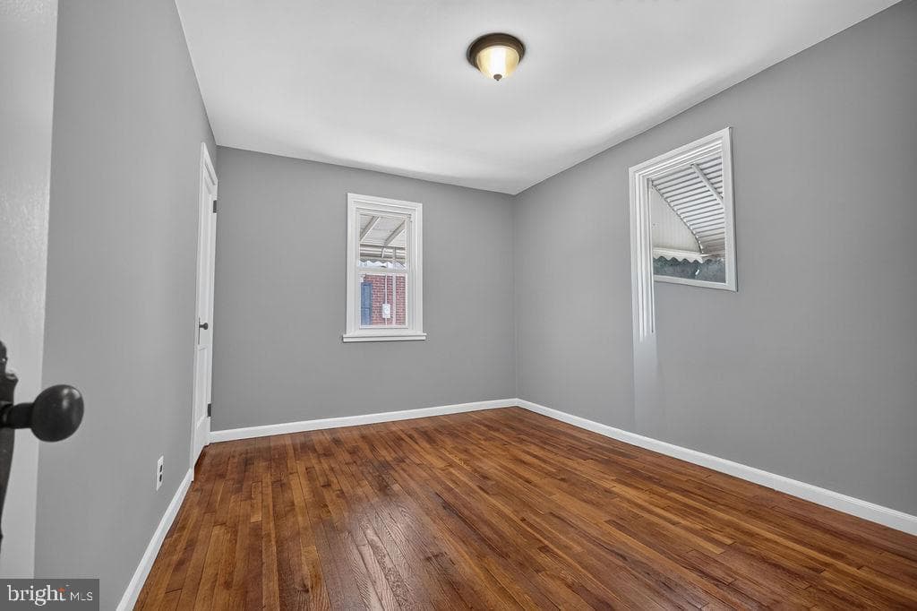 950 Thornton Road photo 13