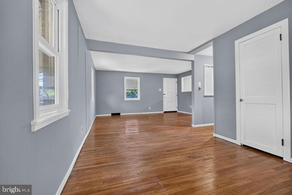 950 Thornton Road photo 5