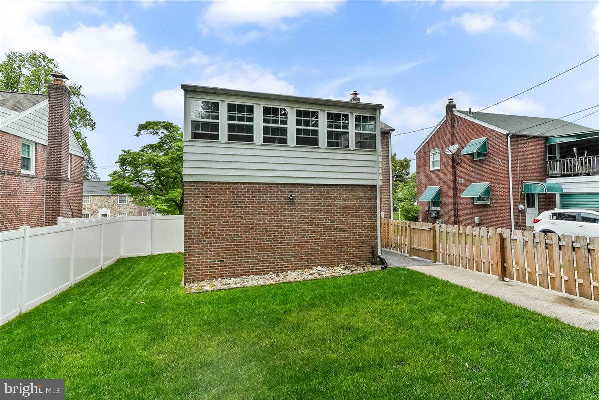 29 Schuyler Road photo 26