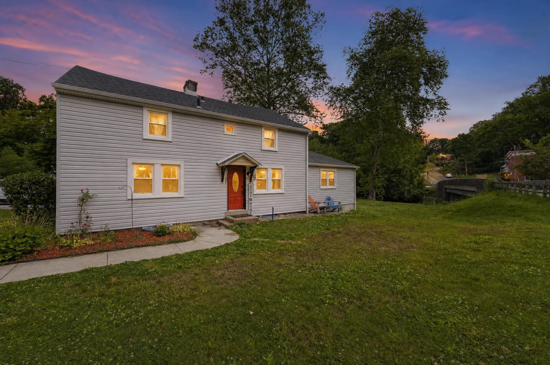 599 N Bishop Avenue, Springfield