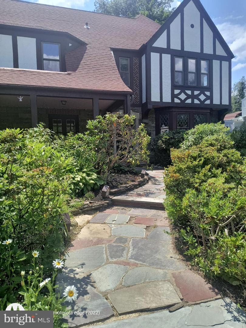 522 Brookfield Road photo 4
