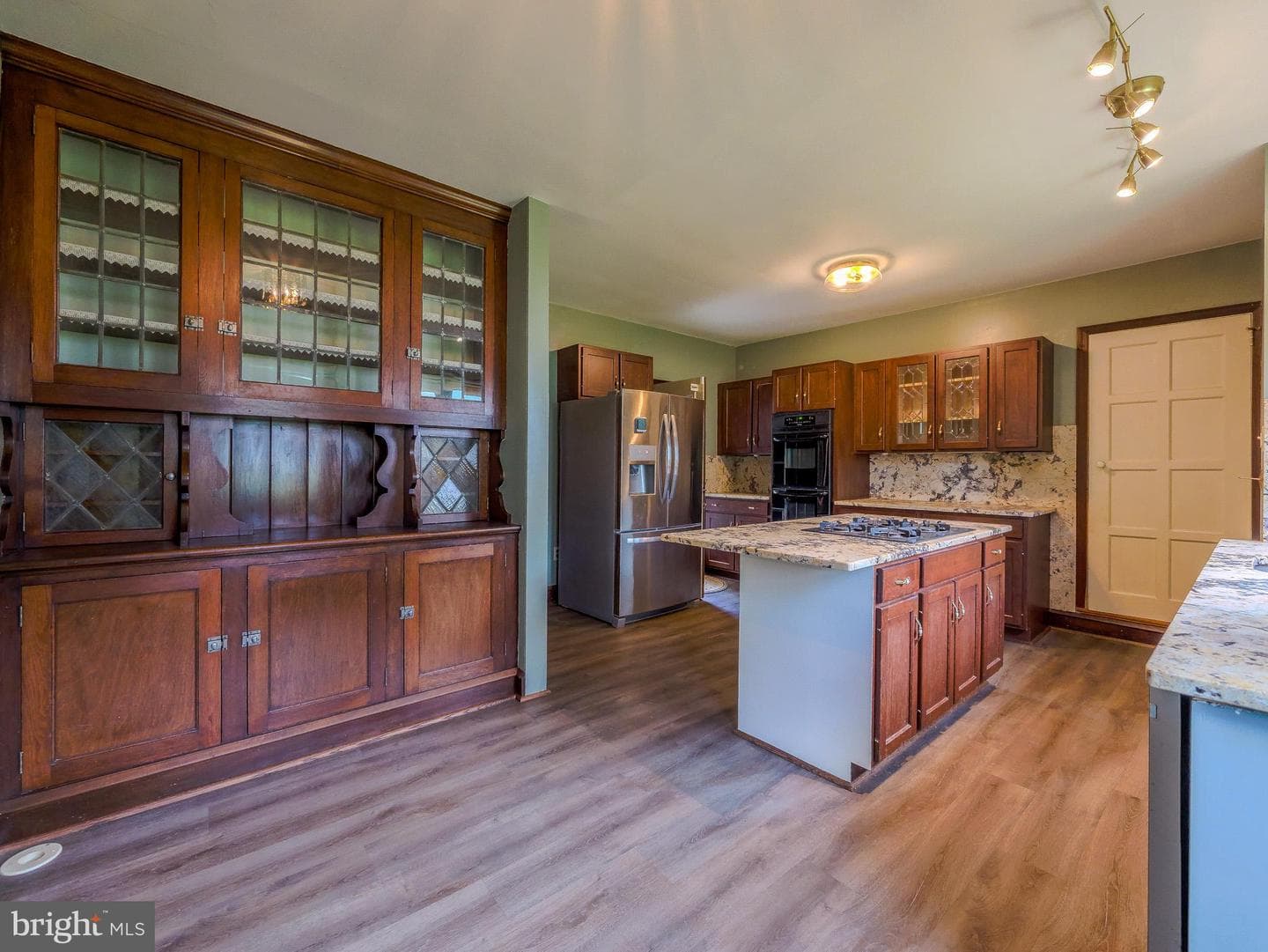 522 Brookfield Road photo 48