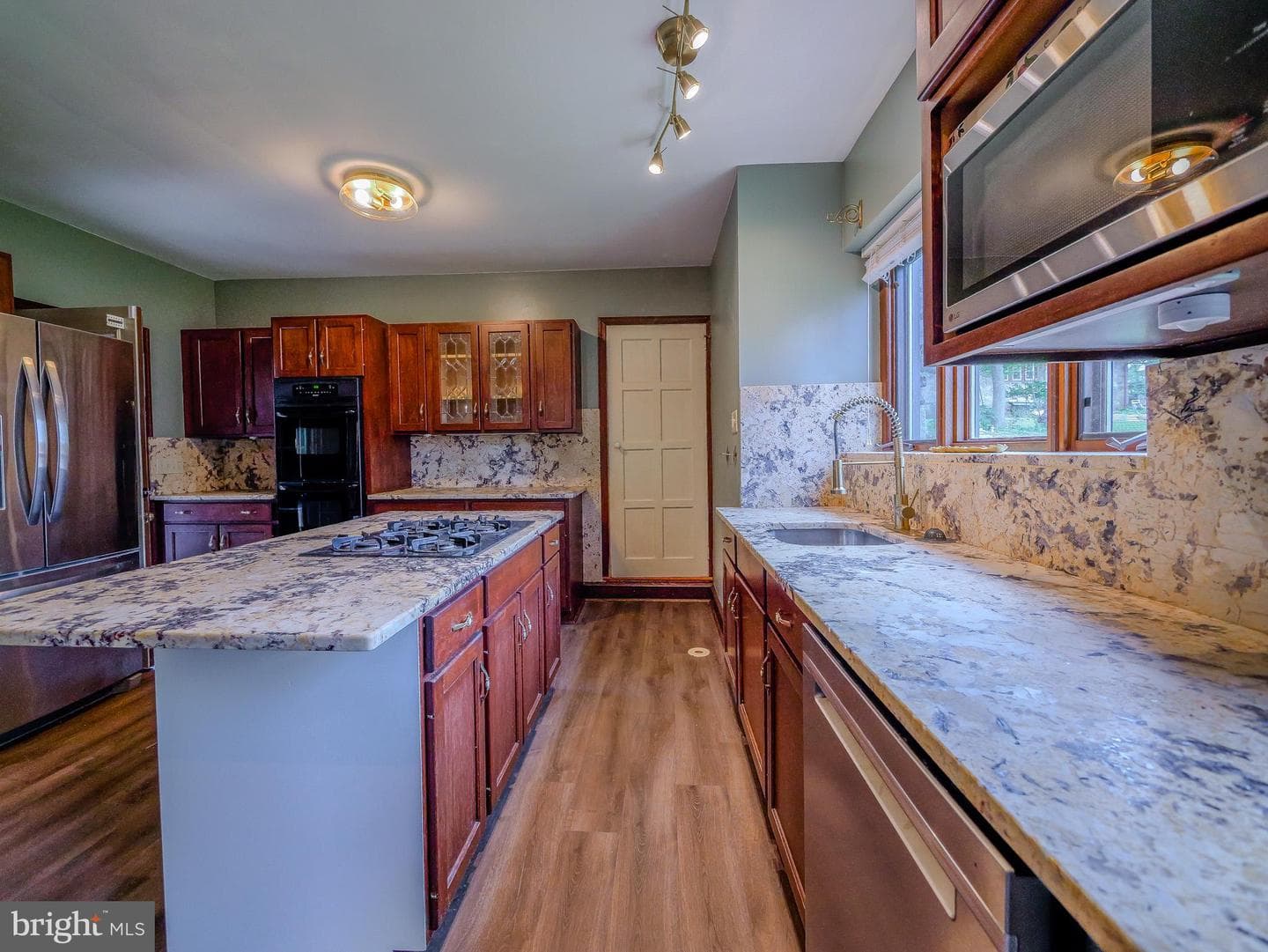 522 Brookfield Road photo 51