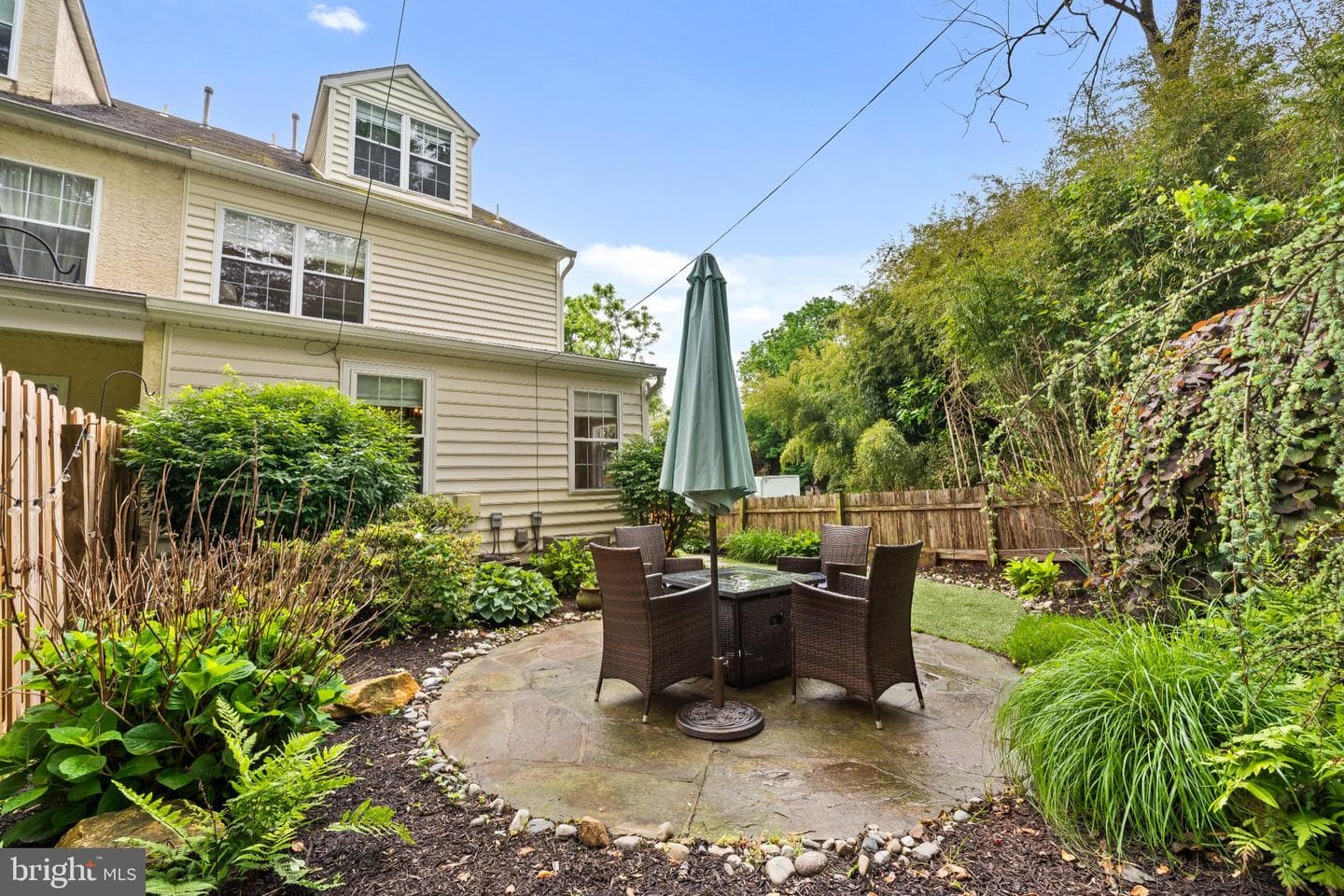 235 Willow Avenue photo 35