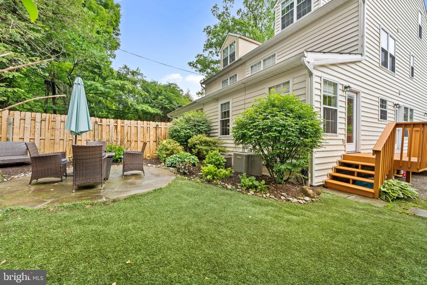 235 Willow Avenue photo 36