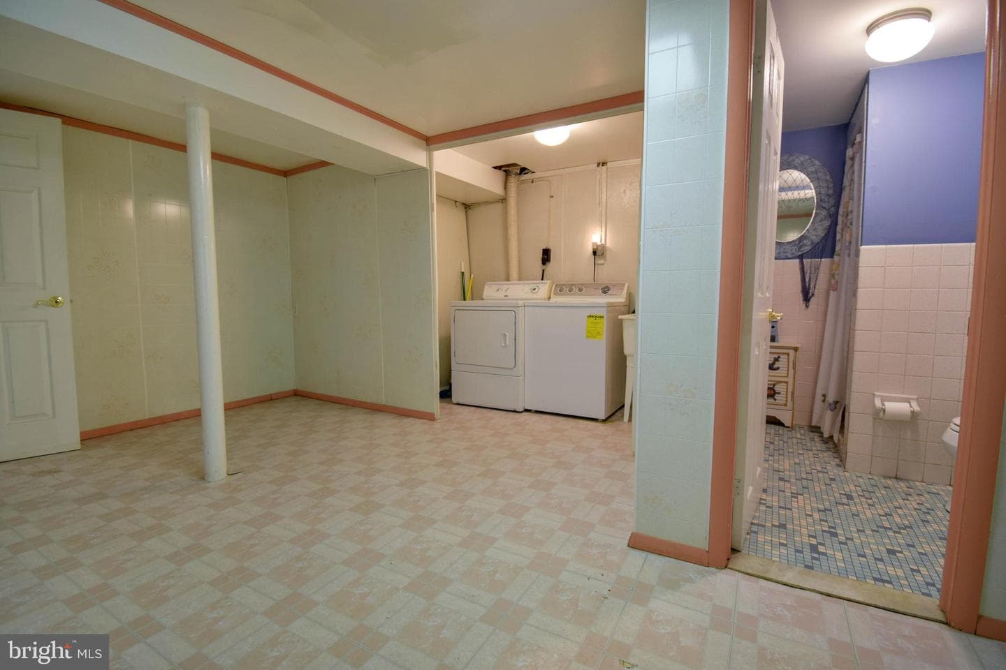 411 Sharp Avenue photo 17
