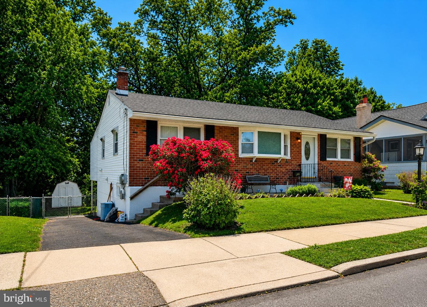 411 Sharp Avenue photo 24