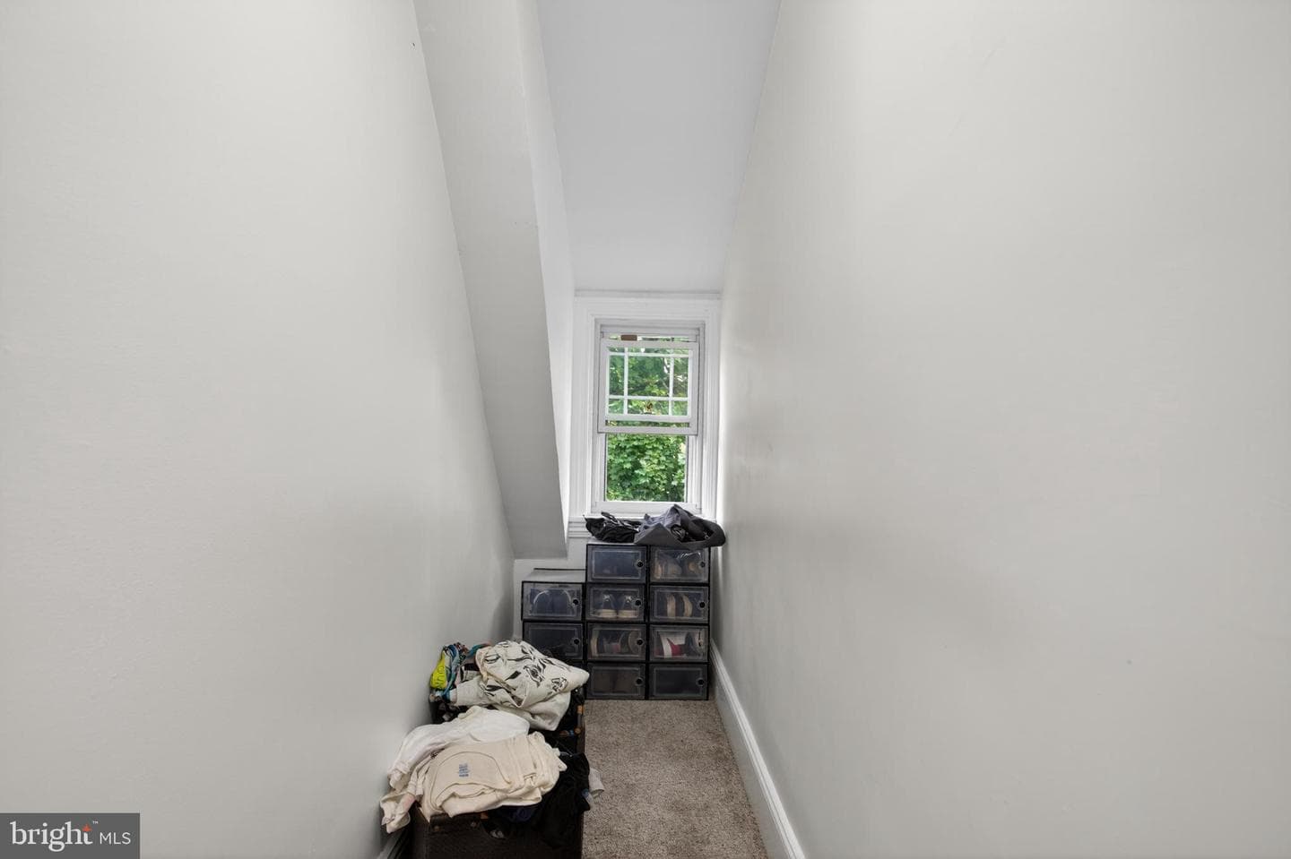 825 Andrews Avenue photo 40