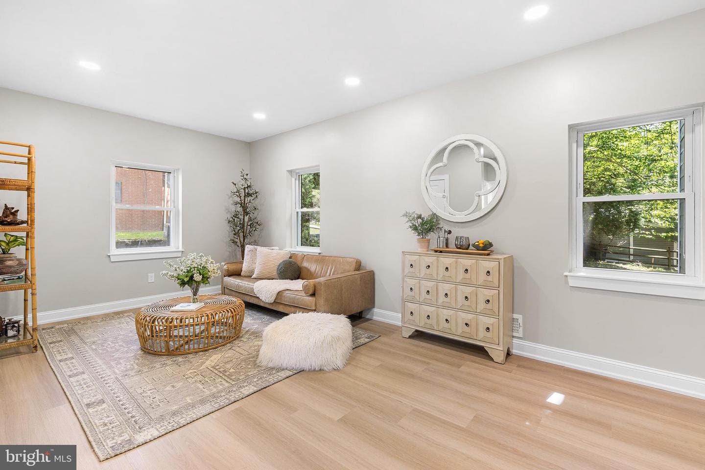 2016 Woodside Lane photo 14