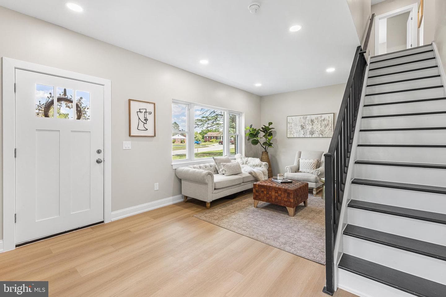 2016 Woodside Lane photo 5