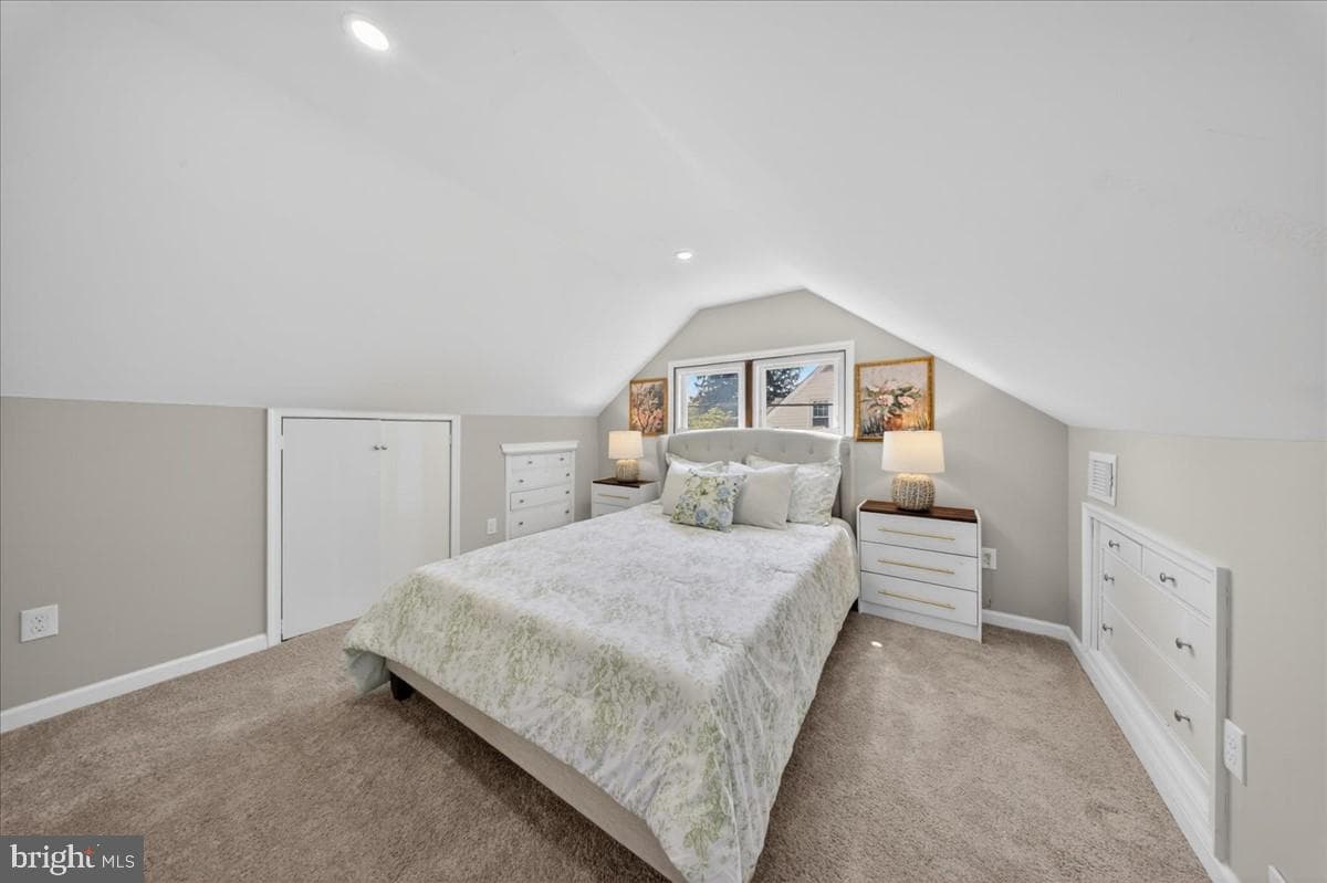 3405 Victor Avenue photo 18