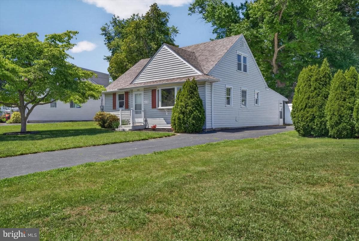 3405 Victor Avenue photo 2