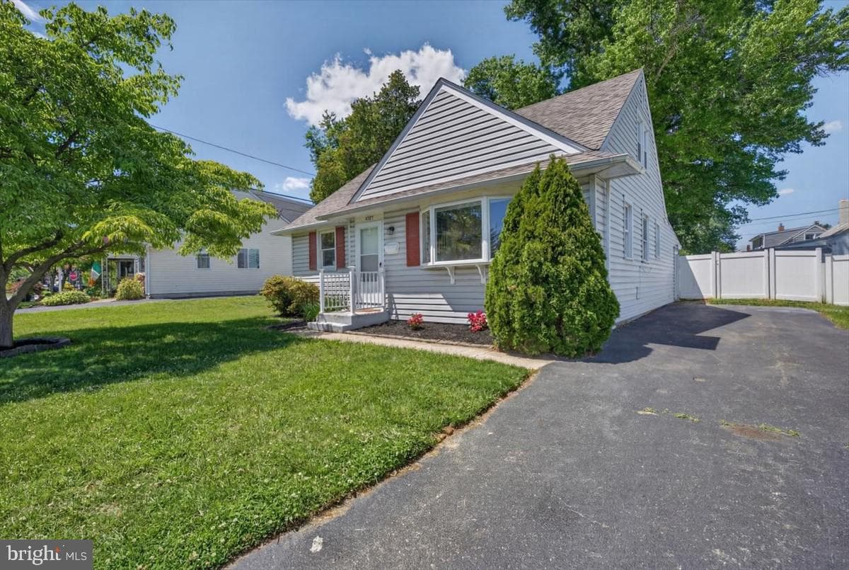 3405 Victor Avenue photo 3