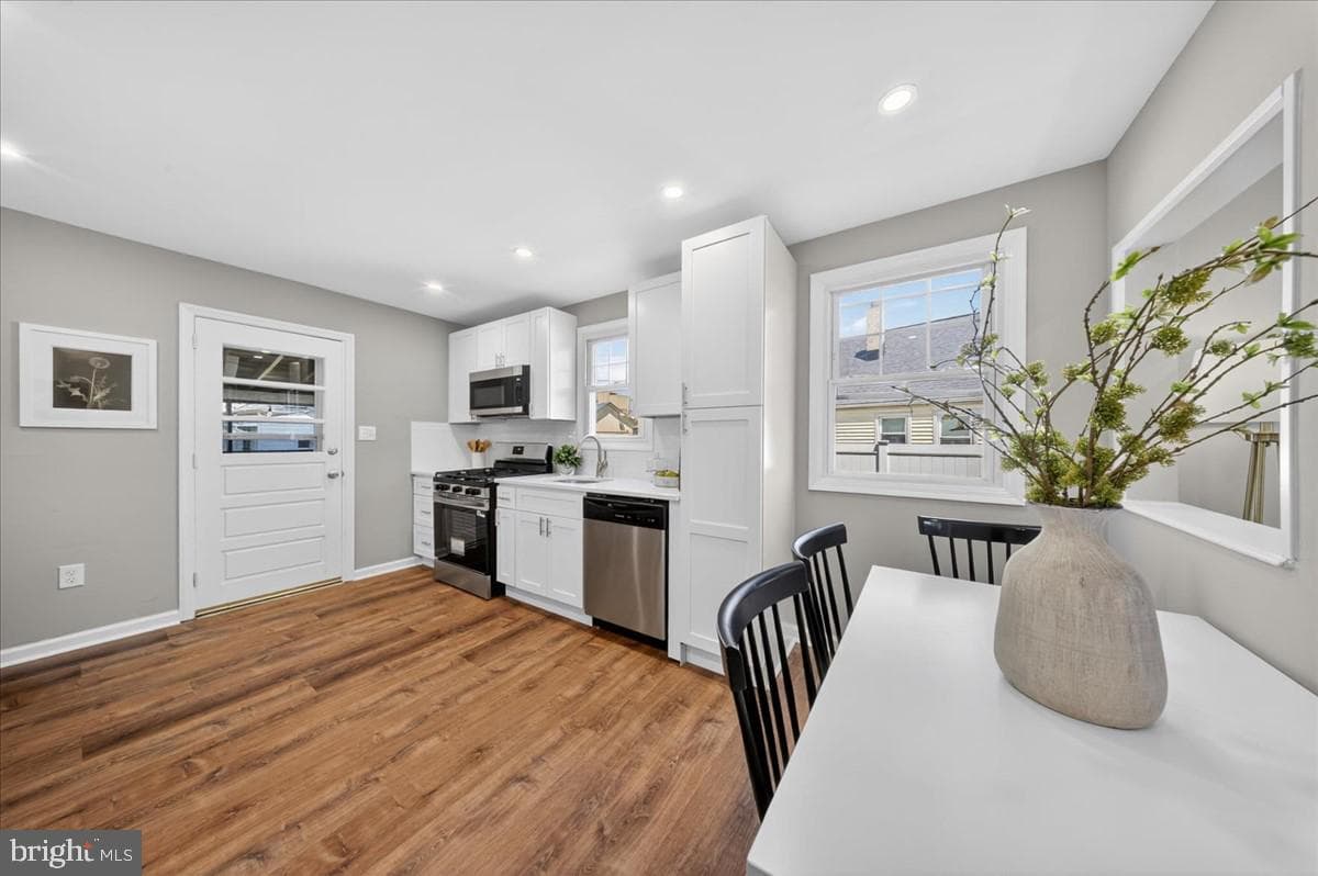 3405 Victor Avenue photo 7