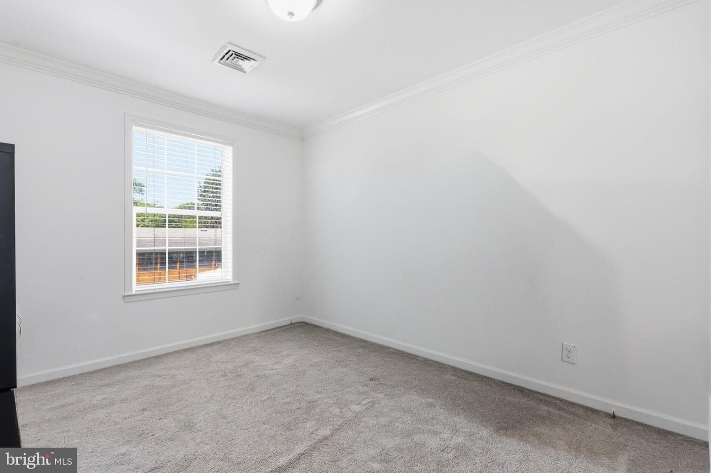2334 Douglas Ave photo 13