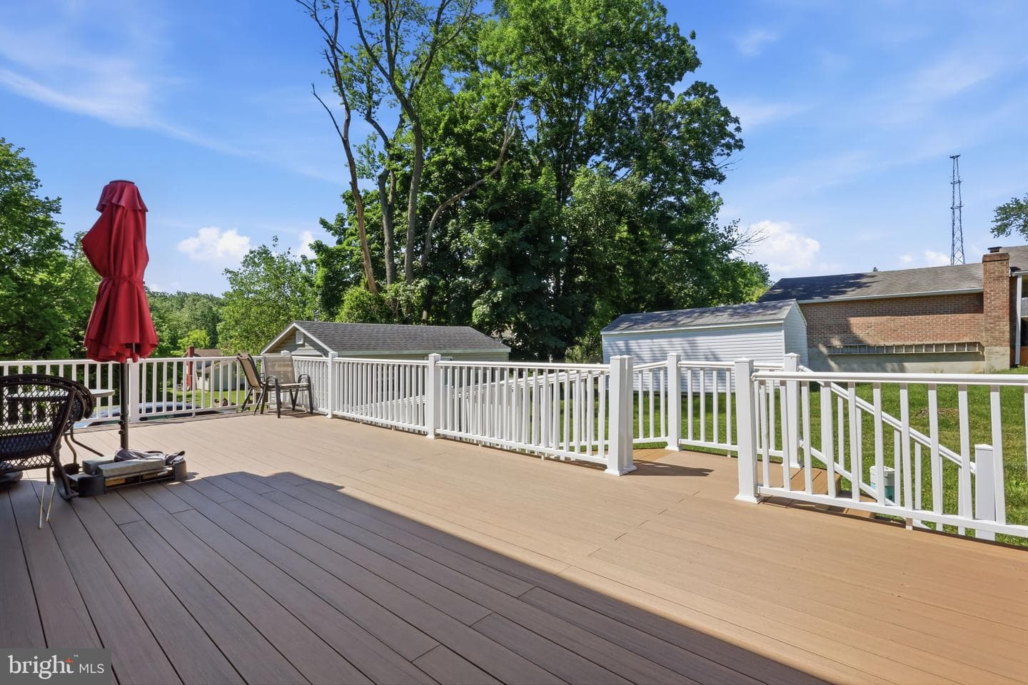 2334 Douglas Ave photo 4