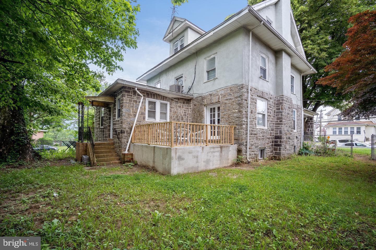961 Bullock Avenue photo 36