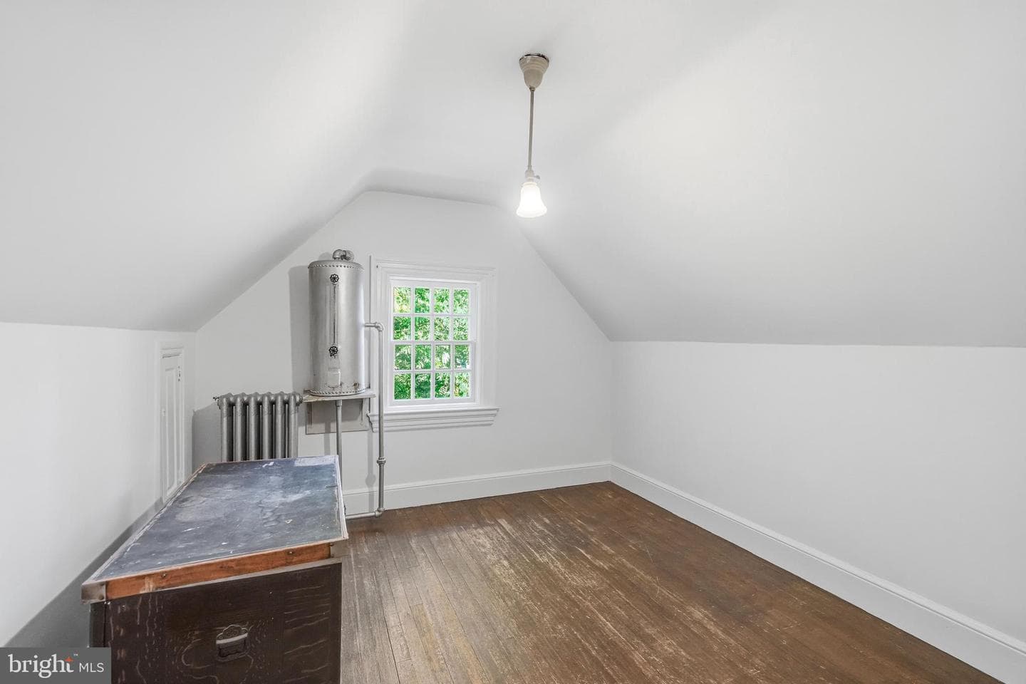 443 Saint Davids Avenue photo 47
