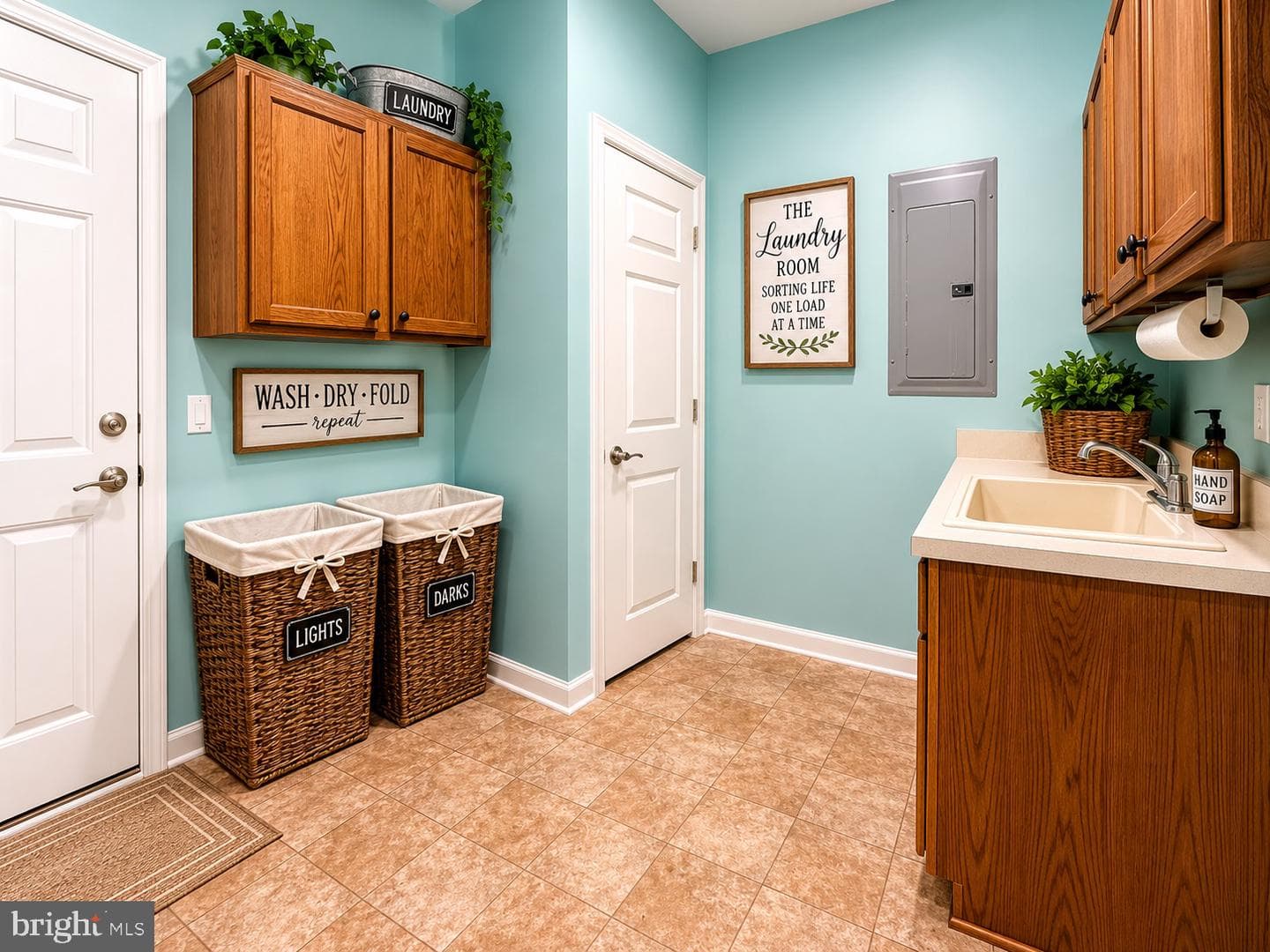 1525 Tack Place photo 31