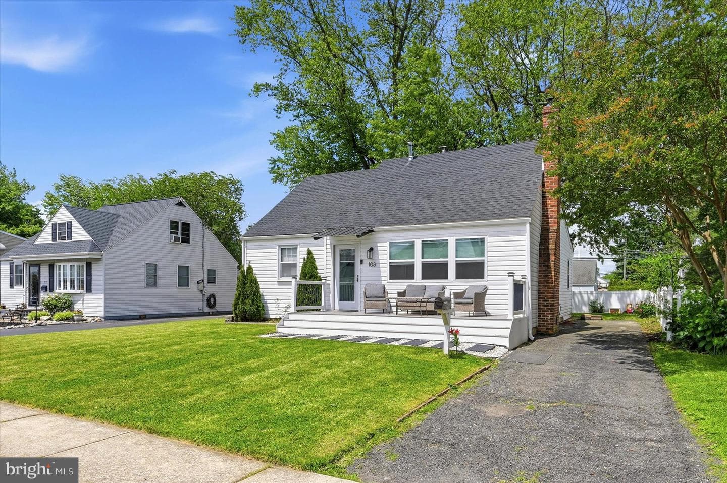 108 School House Lane photo 2