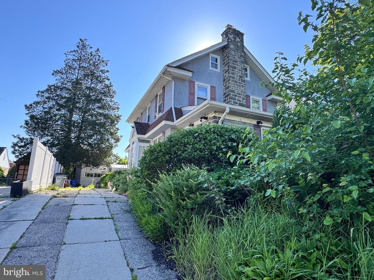 327 Wayne Ave photo 4