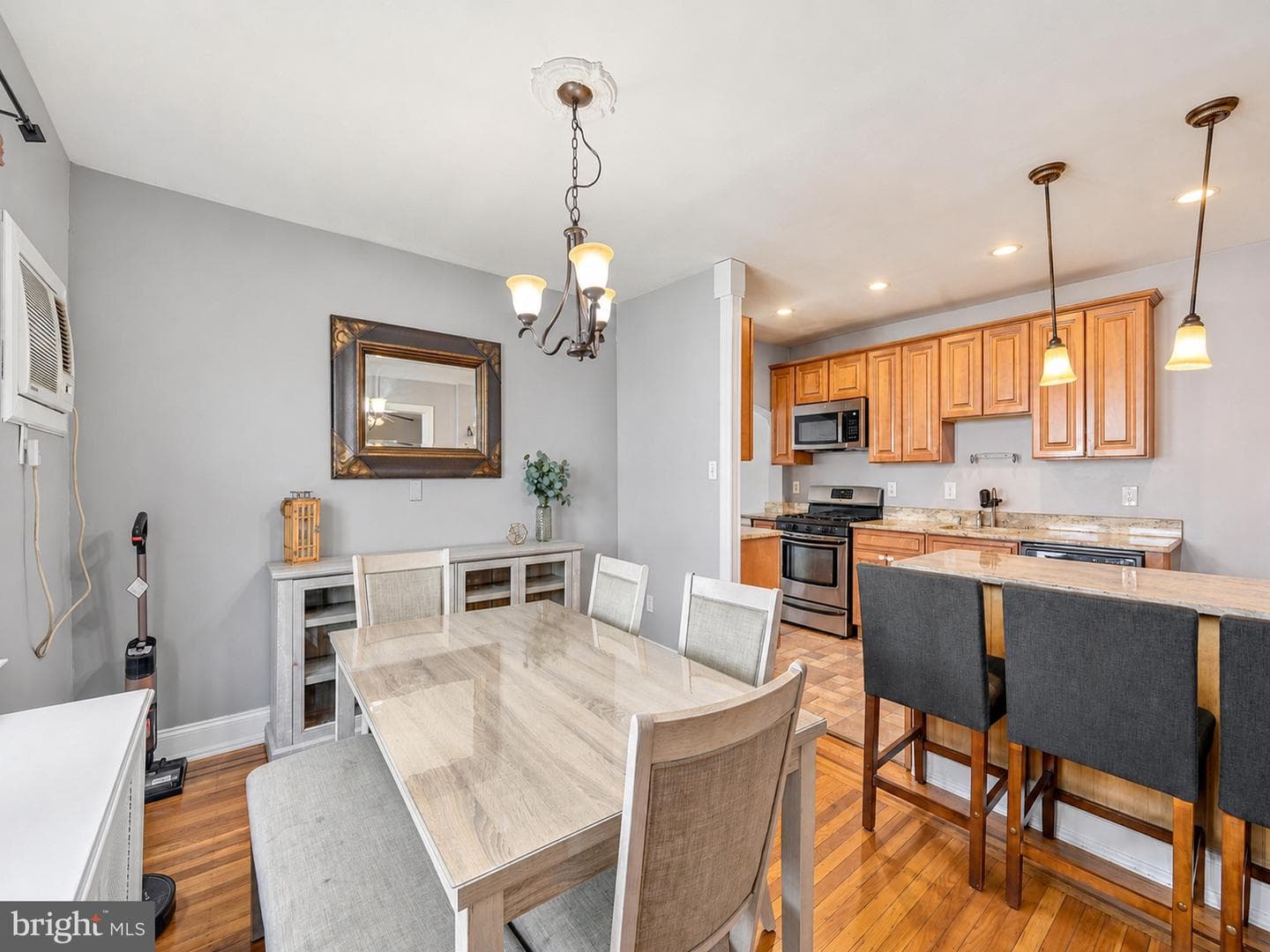 1210 Harding Drive photo 6