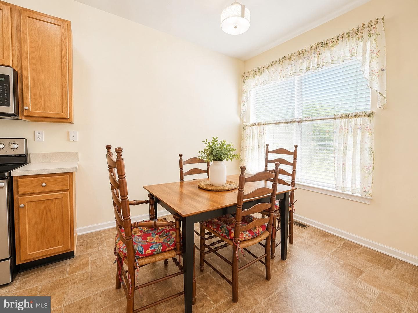 1648 Parkview Court photo 6