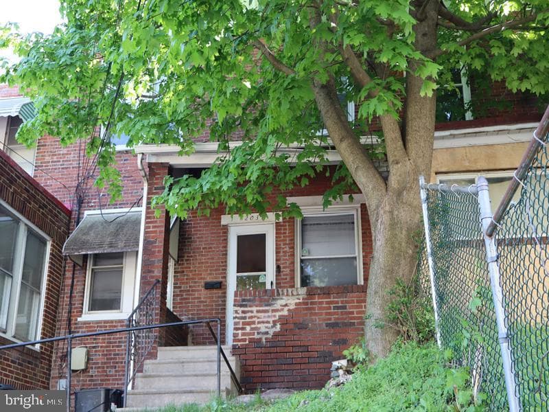 203 Hamilton Avenue, Darby