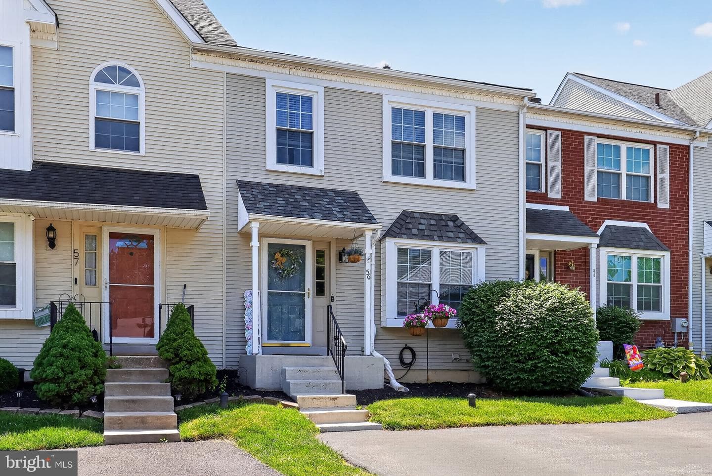 56 Victoria Dr