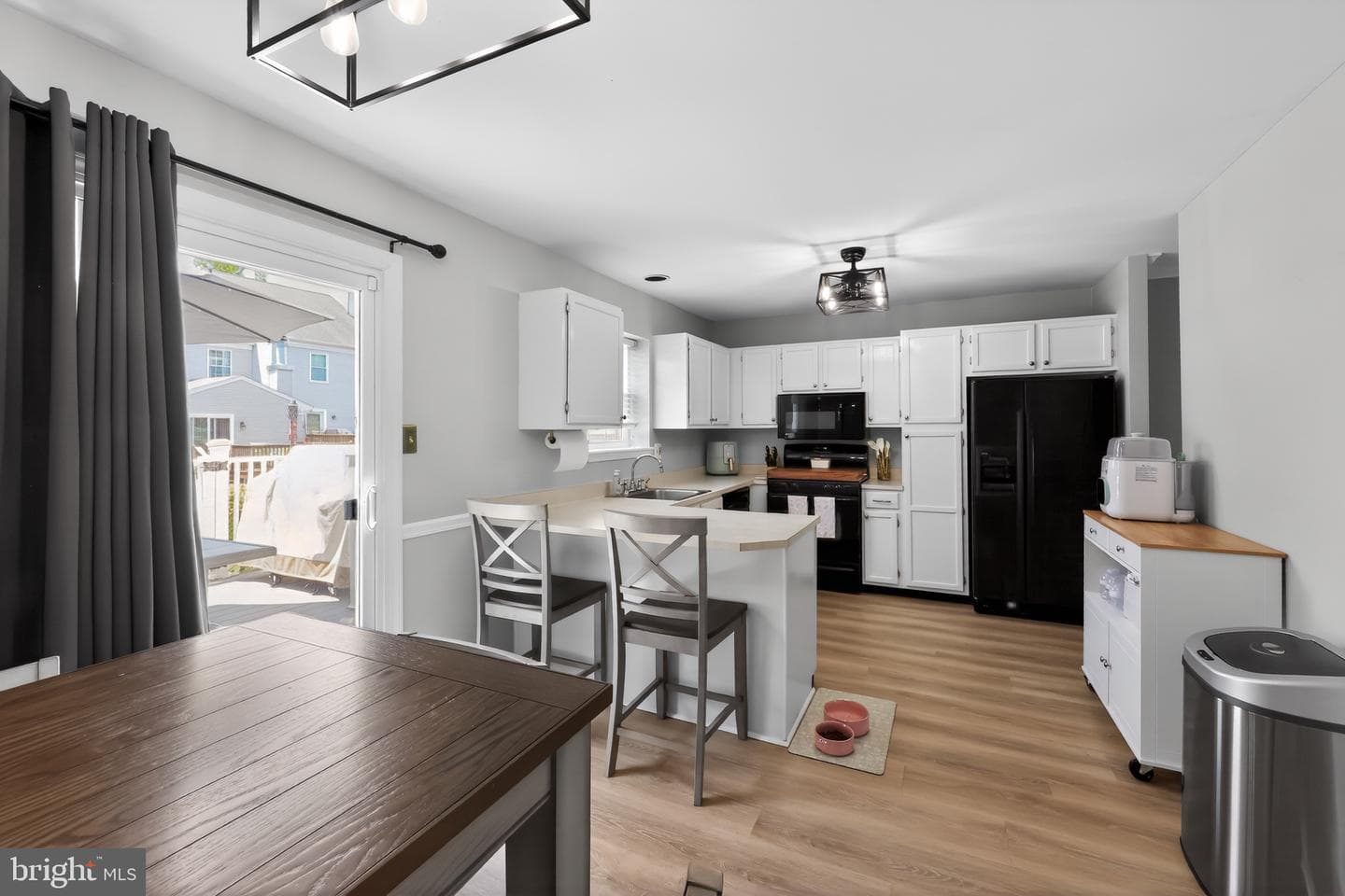 56 Victoria Drive photo 11