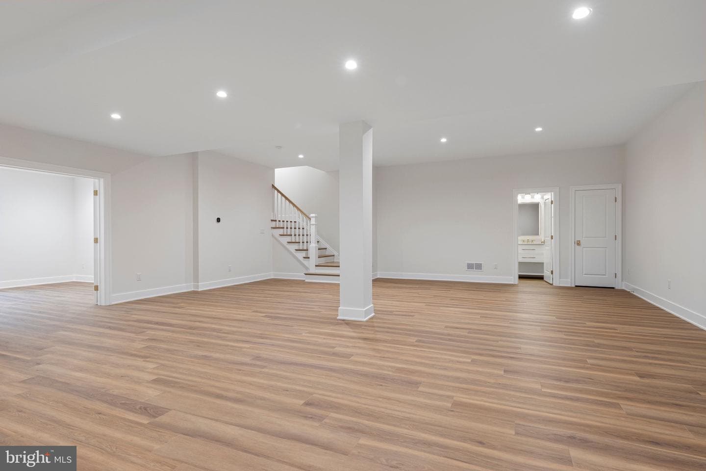474 Barclay Road photo 26