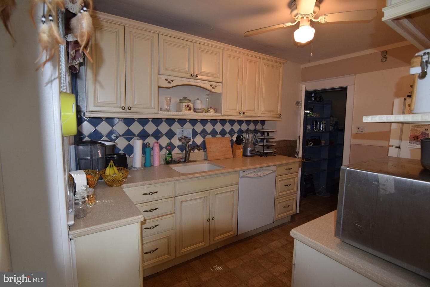 14 Gladstone Road photo 10