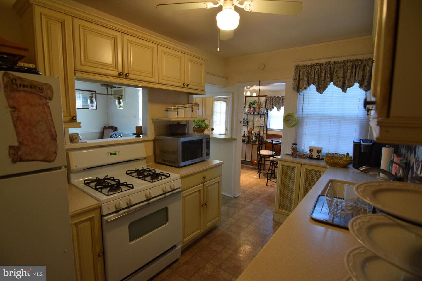 14 Gladstone Road photo 11