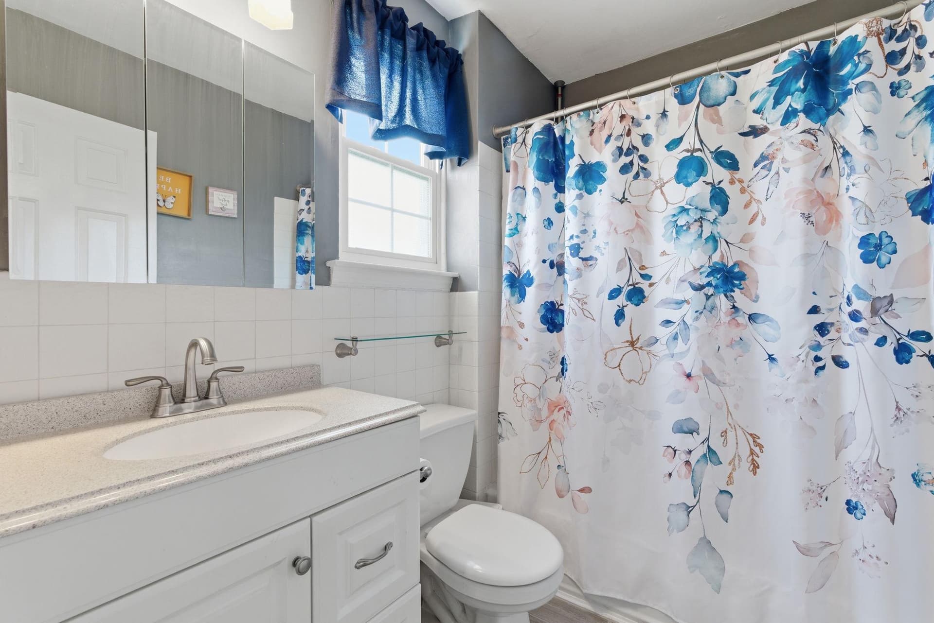 327 Greenbriar photo 18