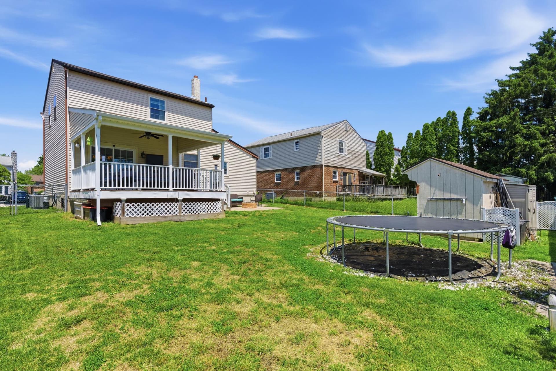327 Greenbriar photo 22