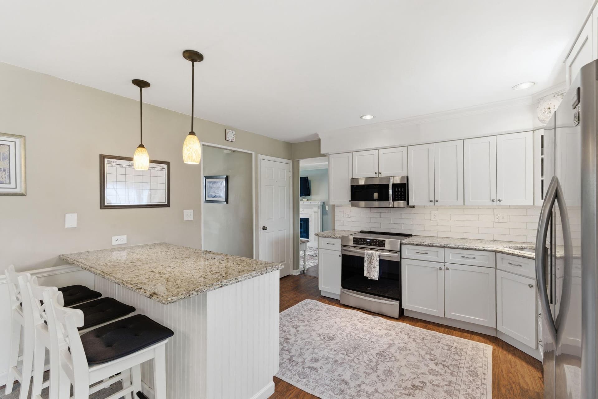 327 Greenbriar photo 9