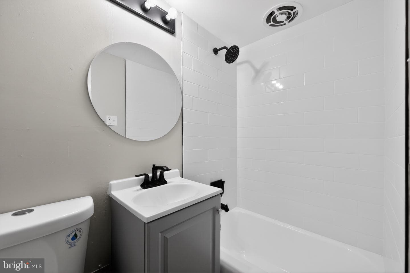 37 E Mowry Street photo 12