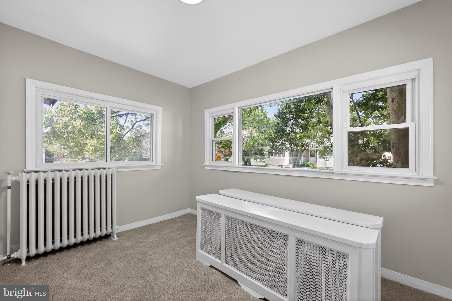 37 E Mowry Street photo 14