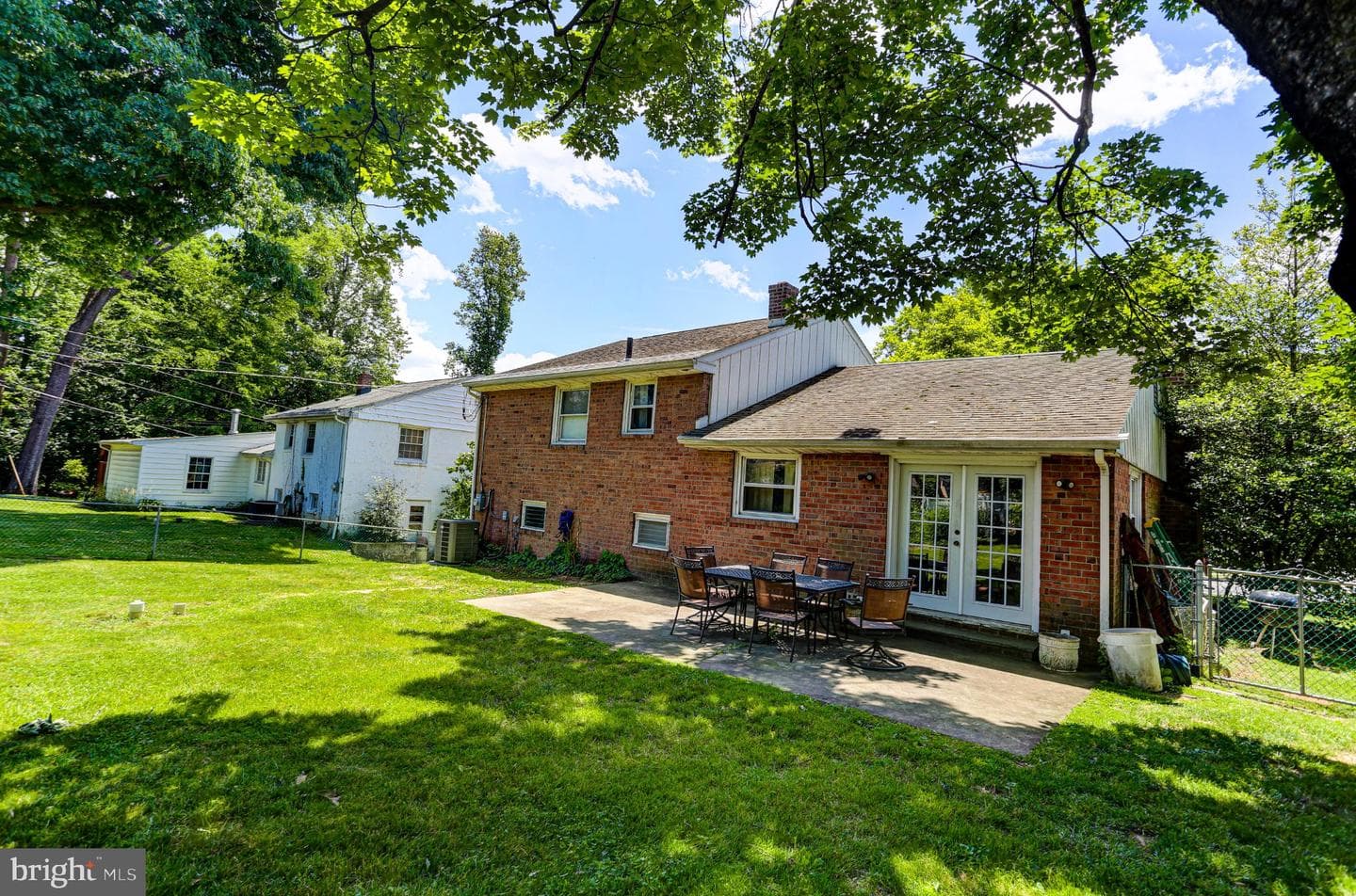 125 W Thomson Avenue photo 7
