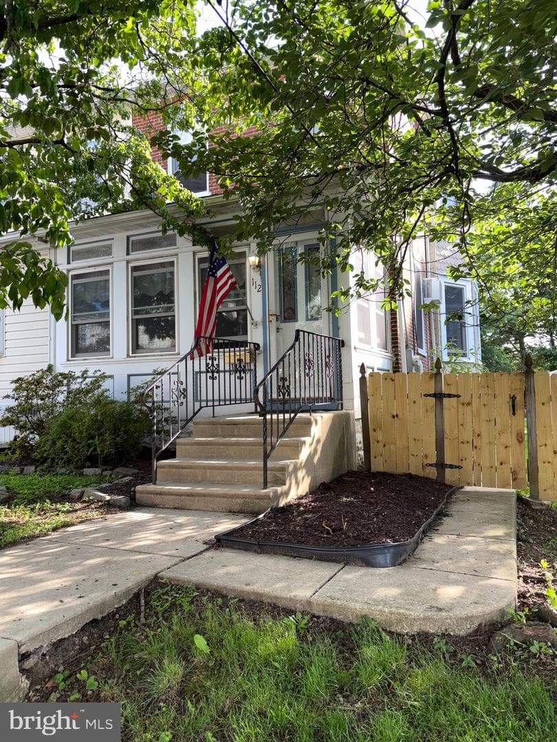 112 E Cooke Avenue, Glenolden