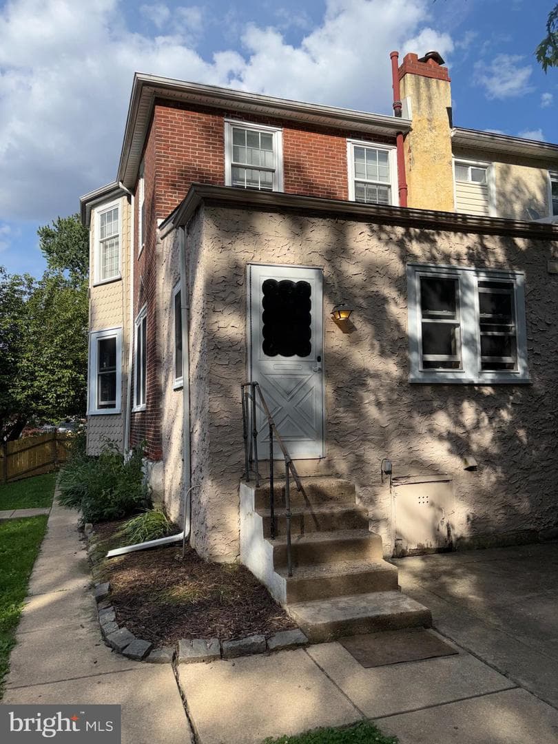 112 E Cooke Avenue photo 33